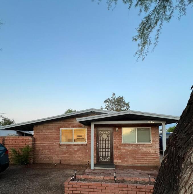 Walnut Home Tucson Exterior photo